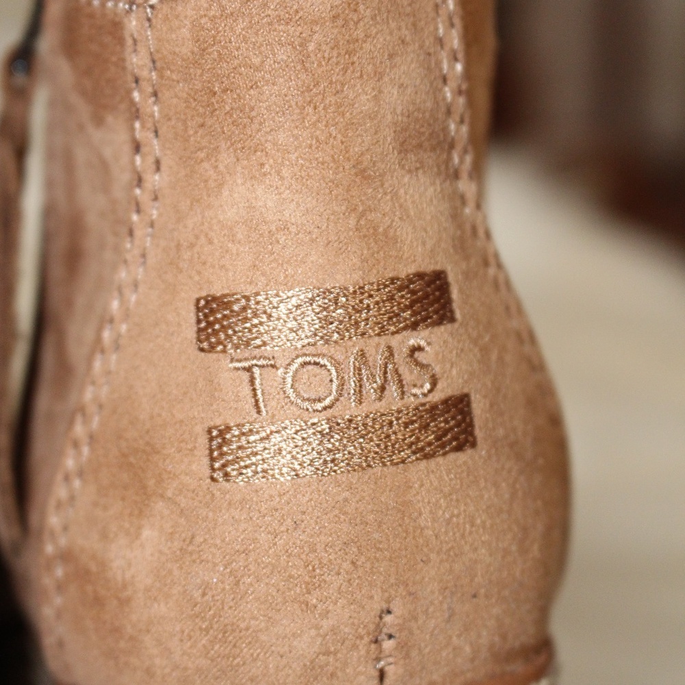 Toms Tan Suede Ankle Booties - Picture 5 of 9